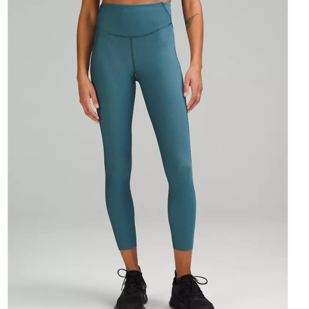 🩵Lululemon Base Pace High-Rise Tight
